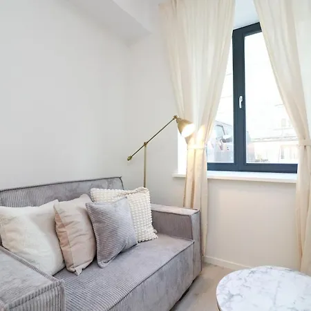 公寓 Stylish Studio, Private Parking, Washer & Dryer